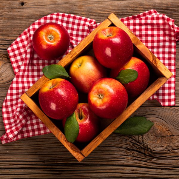 Apple Apple